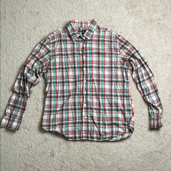 GAP Red and Green Casual Button Down Shirt - Picture 1 of 5